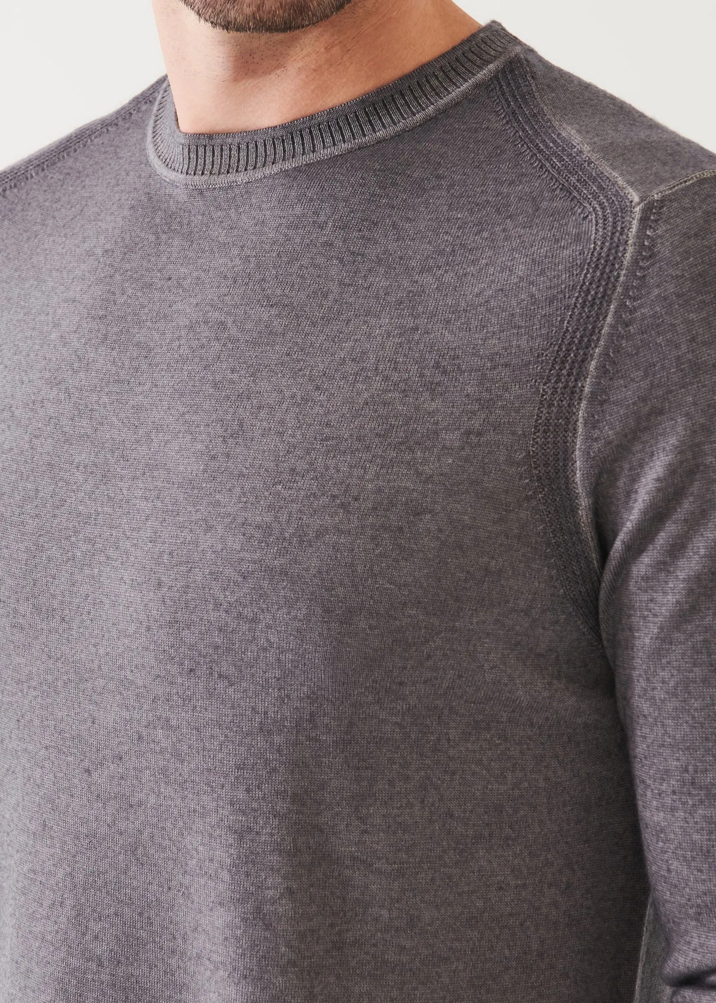 EXTRA-FINE MERINO COLD DYE CREWNECK