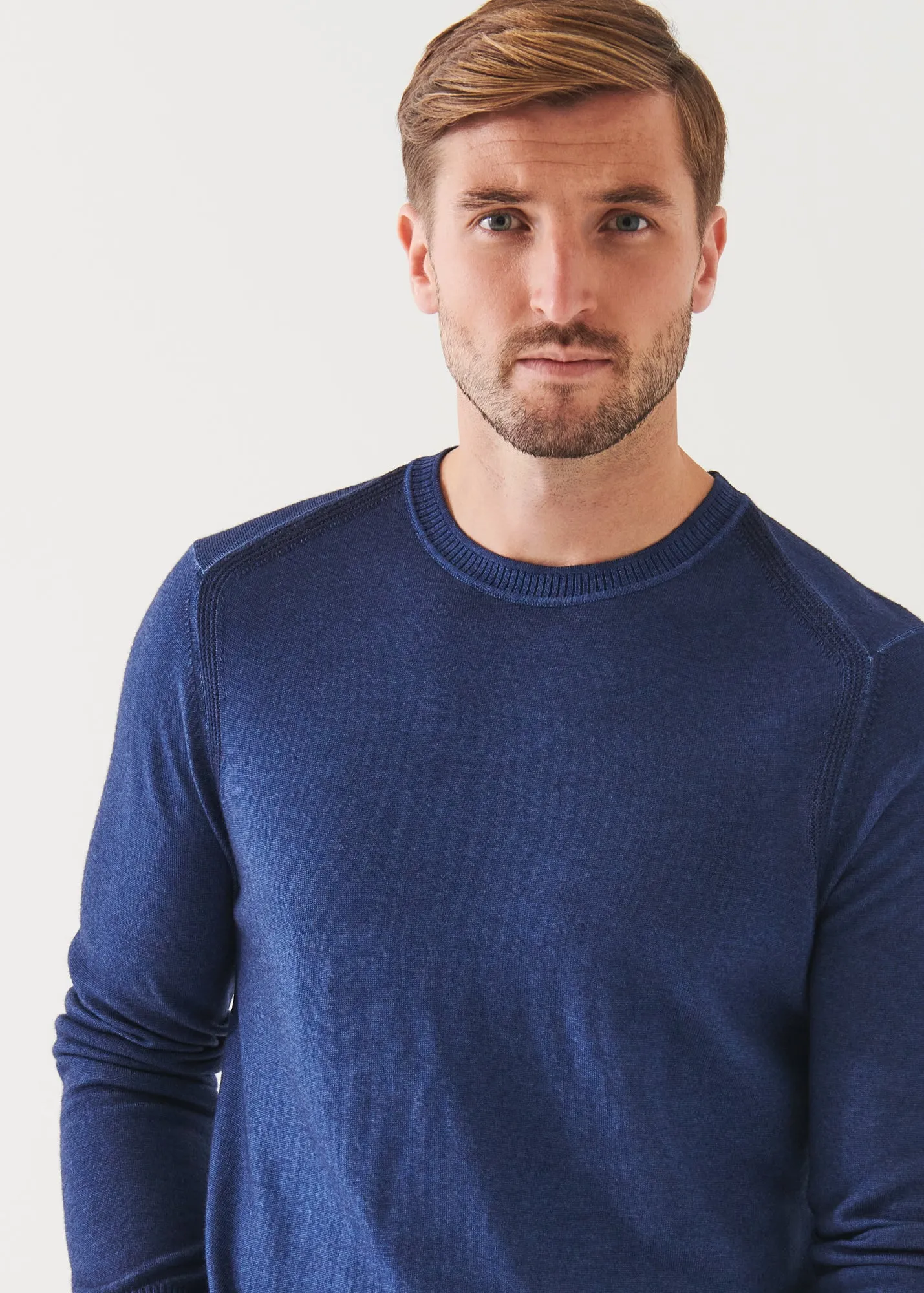 EXTRA-FINE MERINO COLD DYE CREWNECK