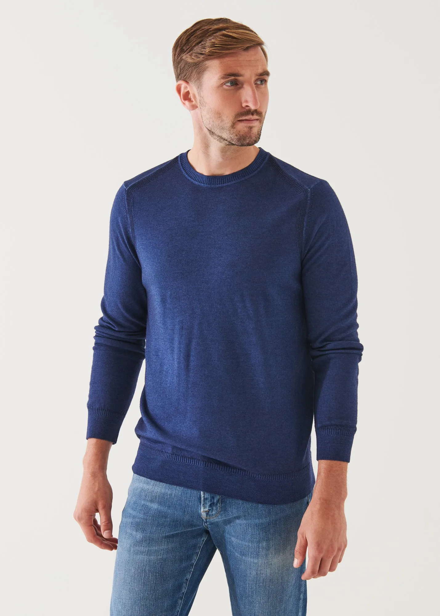 EXTRA-FINE MERINO COLD DYE CREWNECK