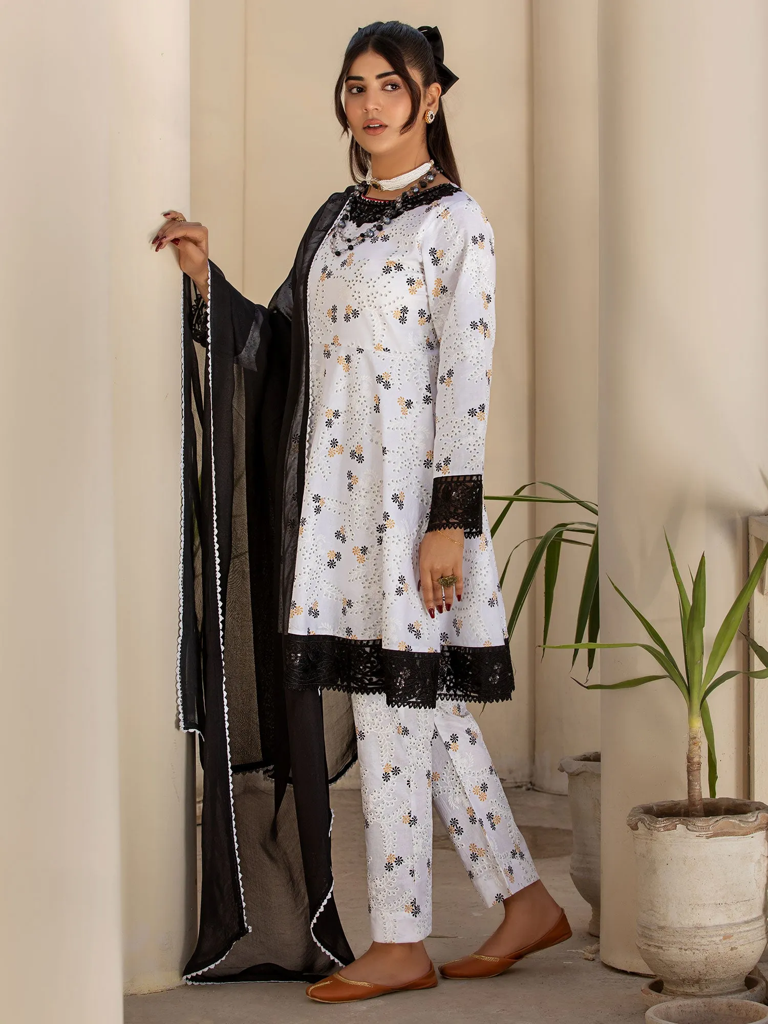 Heera's White Cambric 3-Piece Frock Suit