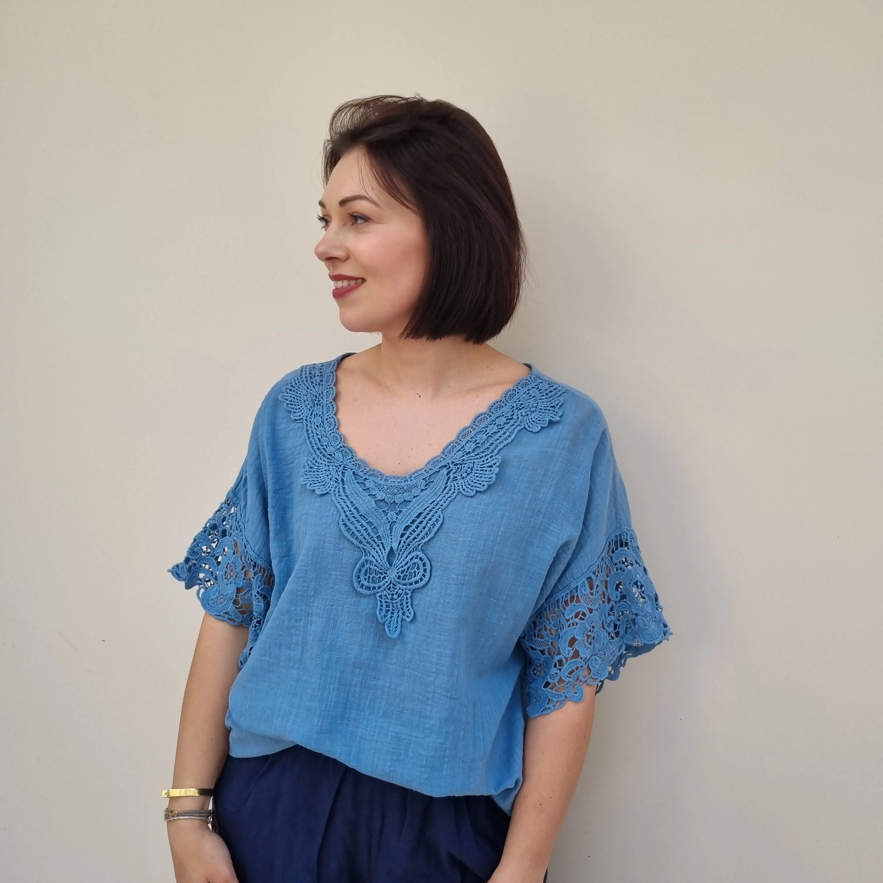 Linen lace sleeve top