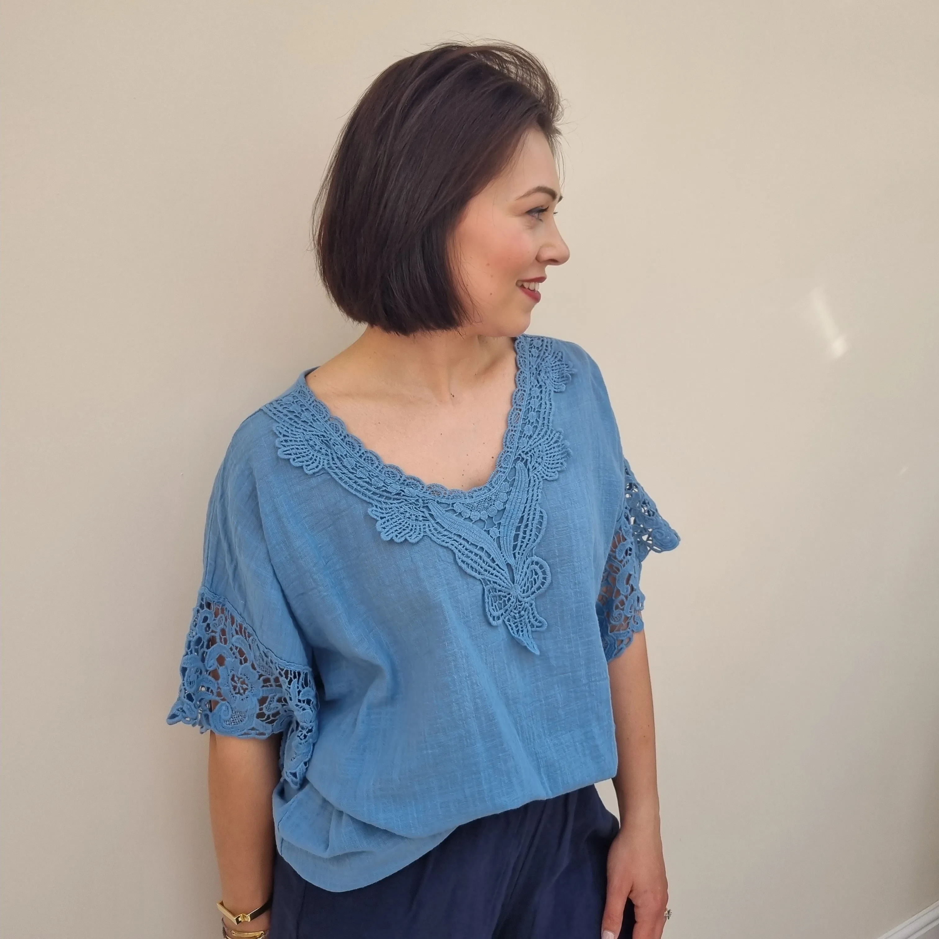 Linen lace sleeve top